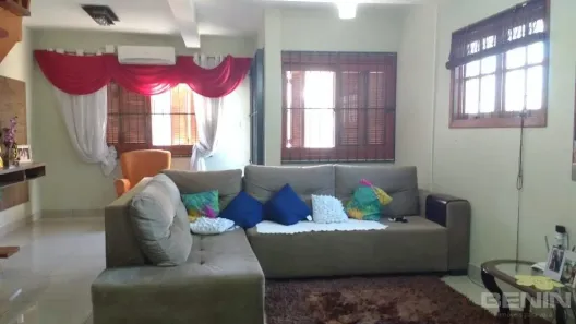 Sobrado com 3 Quartos à venda, 140m² no Centro, Nova Santa Rita