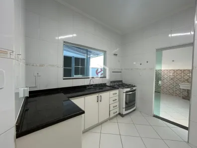 Casa de Condomínio com 3 Quartos para venda ou aluguel, 270m² no Condominio Residencial Real Ville, Pindamonhangaba