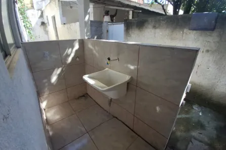 Kitnet para alugar, 40m² no Rocha Miranda, Rio de Janeiro