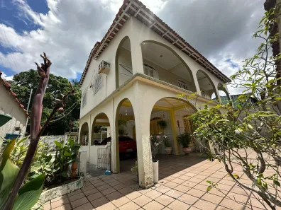 Sobrado com 6 Quartos à venda, 726m² no Alvorada, Manaus