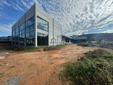 Galpão/Depósito/Armazém para alugar, 246m² no Guabiruba Sul, Guabiruba