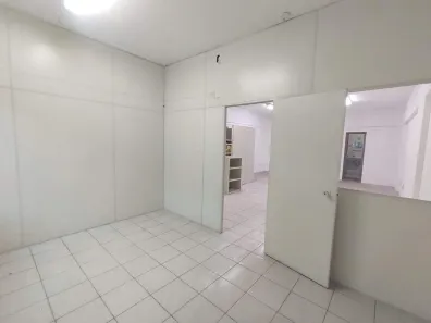Sala Comercial para alugar, 110m² no Centro, Santos