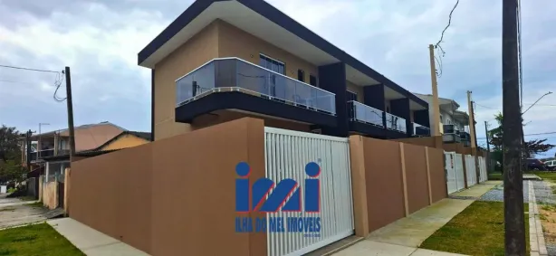 Sobrado com 2 Quartos à venda, 73m² no Bom Retiro, Matinhos