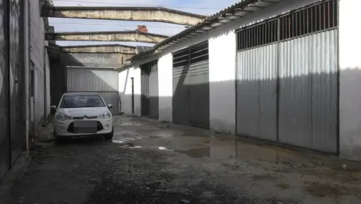 Galpão/Depósito/Armazém à venda, 100m² no Recreio Ipitanga, Lauro de Freitas