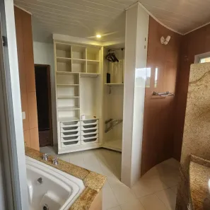Casa de Condomínio com 4 Quartos para alugar, 300m² no Granja Olga I, Sorocaba