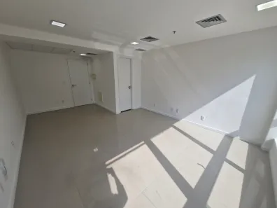 Sala Comercial para alugar, 26m² no Barra Olímpica, Rio de Janeiro