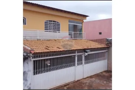 Sobrado com 4 Quartos à venda, 135m² no Samambaia Norte, Brasília