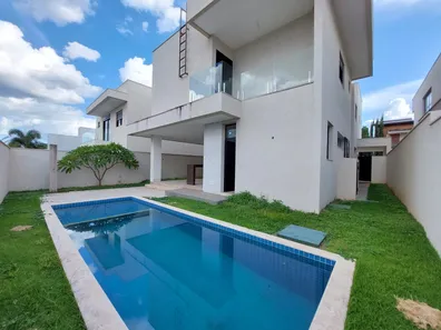 Casa de Condomínio com 4 Quartos à venda, 389m² no Jardins Valência, Goiânia