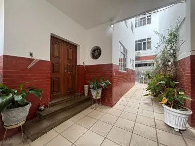 Casa com 5 Quartos para alugar, 200m² no Copacabana, Rio de Janeiro