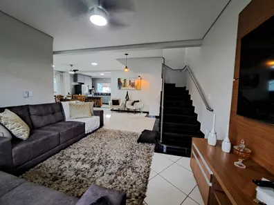 Casa de Condomínio com 3 Quartos à venda, 209m² no Jardim Flamboyant, Hortolândia