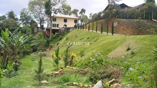 Casa de Condomínio com 4 Quartos para venda ou aluguel, 262m² no Samambaia, Petrópolis