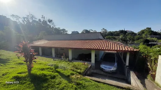 Fazenda/Sítio com 3 Quartos à venda, 208m² no Centro, Biritiba Mirim