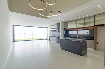 Casa com 4 Quartos à venda, 252m² no Alto da Boa Vista, Brasília