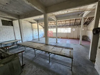 Galpão/Depósito/Armazém com 1 Quarto para alugar, 150m² no Chácara Flora, Petrópolis