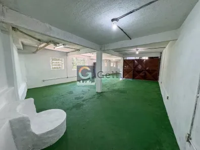 Galpão/Depósito/Armazém para alugar, 155m² no Retiro, Petrópolis