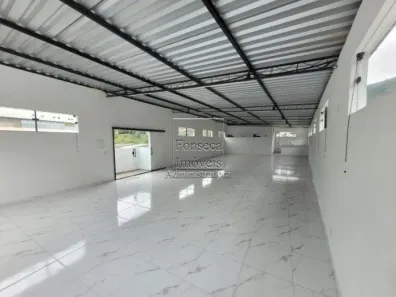 Ponto Comercial para alugar, 199m² no Cascatinha, Petrópolis