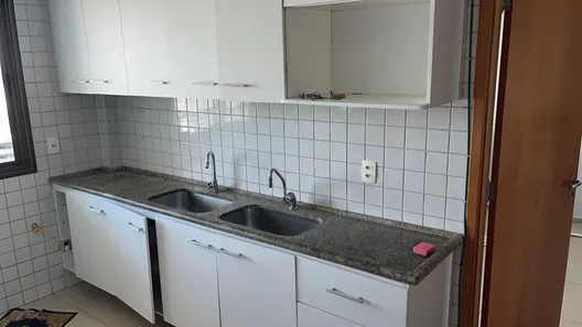 Apartamento com 4 Quartos para alugar, 232m² no Boa Viagem, Recife