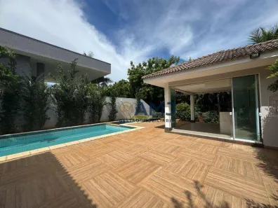Casa de Condomínio com 4 Quartos para alugar, 420m² no Jardim Florença, Goiânia