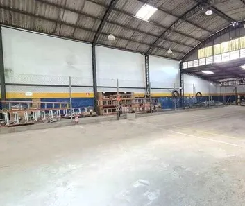 Galpão/Depósito/Armazém à venda, 2100m² no Paquetá, Santos