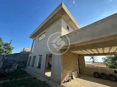 Sobrado com 3 Quartos à venda, 212m² no Joá, Lagoa Santa