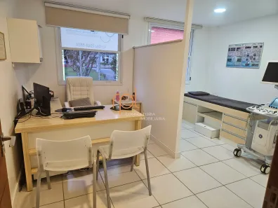 Sala Comercial para alugar, 32m² no Quarteirão Brasileiro, Petrópolis