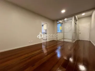Apartamento com 2 Quartos para alugar, 85m² no Funcionários, Belo Horizonte