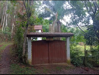 Fazenda/Sítio com 4 Quartos à venda, 2000m² no Centro, Biritiba Mirim