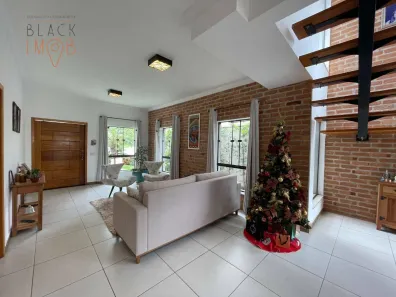 Casa de Condomínio com 4 Quartos à venda, 287m² no Castelo, Tremembé