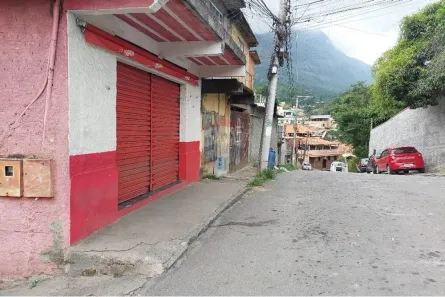 Ponto Comercial para alugar, 60m² no Samambaia, Petrópolis
