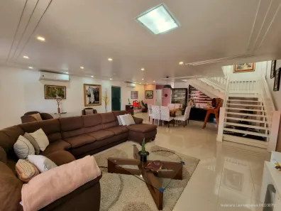 Casa de Condomínio com 5 Quartos à venda, 800m² no Chapada, Manaus