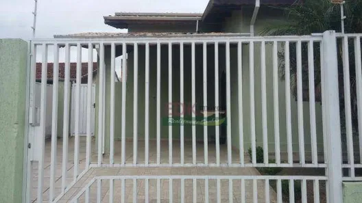 Casa com 3 Quartos à venda, 147m² no Residencial São Charbel, Taubaté