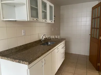 Apartamento com 2 Quartos para venda ou aluguel, 80m² no Nogueira, Petrópolis