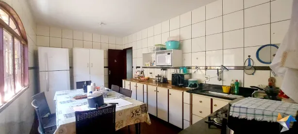 Sobrado com 5 Quartos à venda, 250m² no Taguatinga Norte, Brasília