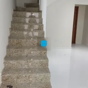 Casa com 2 Quartos para alugar, 93m² no Centro, Araruama