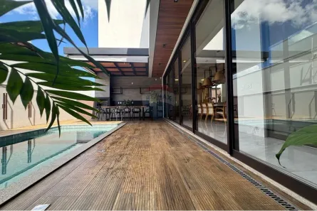 Sobrado com 4 Quartos à venda, 310m² no Loteamento Jardins Siena, Araguaína