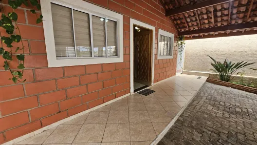 Casa de Condomínio com 2 Quartos para venda ou aluguel, 250m² no , Piracaia