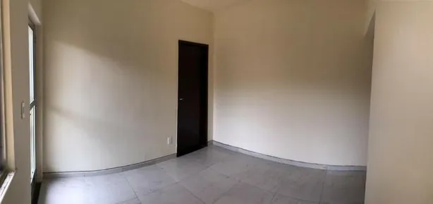 Casa com 1 Quarto para alugar, 10m² no Campo Grande, Rio de Janeiro