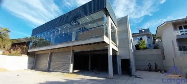 Galpão/Depósito/Armazém com 1 Quarto para alugar, 540m² no Panazzolo, Caxias do Sul