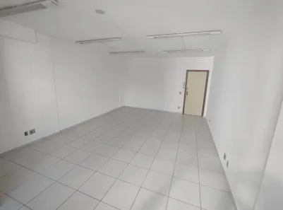 Sala Comercial para alugar, 40m² no Santo Antônio, Belo Horizonte
