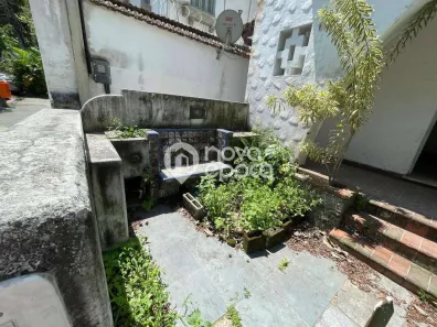 Casa com 6 Quartos à venda, 196m² no Humaitá, Rio de Janeiro