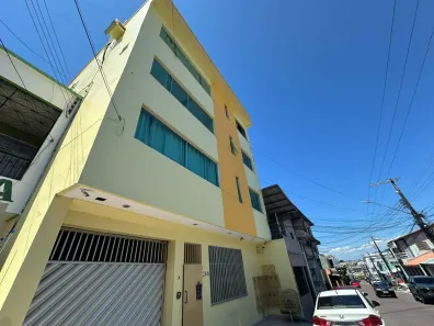Apartamento com 2 Quartos para alugar, 70m² no São Jorge, Manaus