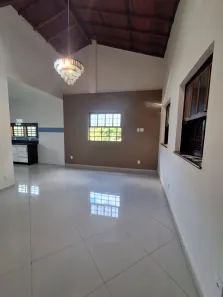 Casa de Condomínio com 3 Quartos para alugar, 200m² no Carangola, Petrópolis