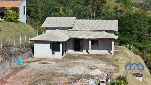 Fazenda/Sítio com 3 Quartos à venda, 1000m² no , Mairinque