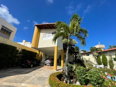 Sobrado com 3 Quartos à venda, 494m² no Candelária, Natal
