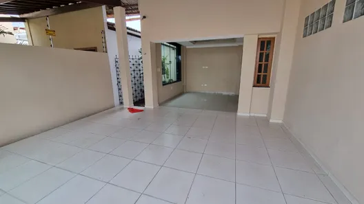 Casa com 3 Quartos para alugar, 109m² no Neópolis, Natal