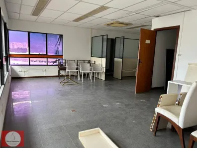 Sala Comercial à venda, 80m² no Parque Bela Vista, Salvador