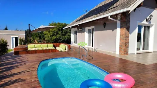 Fazenda/Sítio com 3 Quartos para venda ou aluguel, 559m² no , Balsa Nova