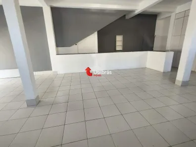 Ponto Comercial para alugar, 122m² no Santa Tereza, Belo Horizonte