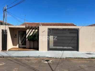 Casa com 3 Quartos à venda, 114m² no Conjunto União II, Campo Grande