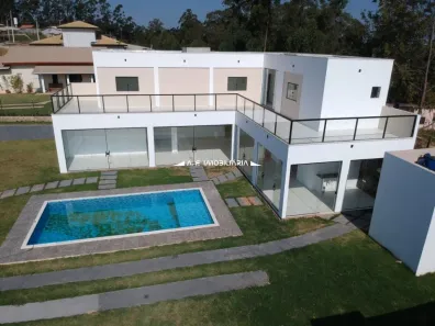 Fazenda/Sítio com 4 Quartos à venda, 1000m² no , Mairinque